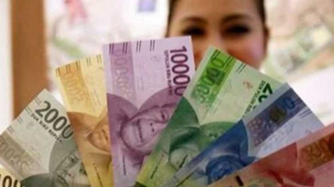 suku bunga deposito Tahun 2022